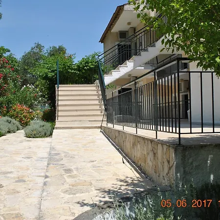 Helios Splendid 3* Kouspades